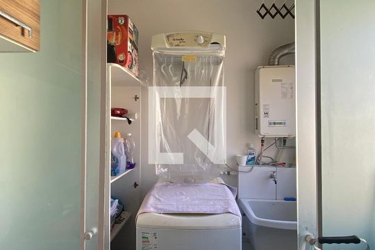 Área de Serviço de apartamento para alugar com 3 quartos, 67m² em Morro Santana, Porto Alegre