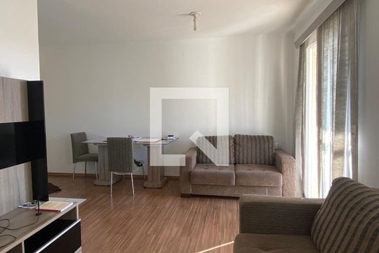 Sala de apartamento para alugar com 3 quartos, 67m² em Morro Santana, Porto Alegre