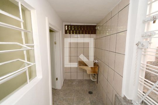 Área de Serviço de casa para alugar com 3 quartos, 110m² em Vila Friburgo, São Paulo