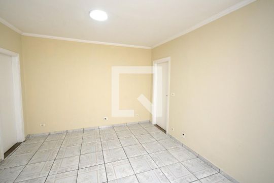 Sala de casa para alugar com 3 quartos, 110m² em Vila Friburgo, São Paulo