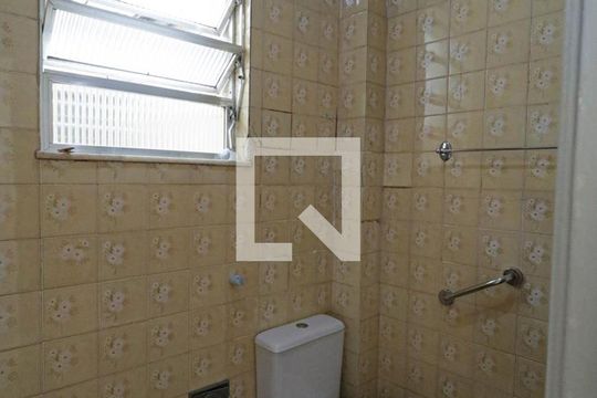 Banheiro de apartamento para alugar com 2 quartos, 72m² em Maria da Graça, Rio de Janeiro