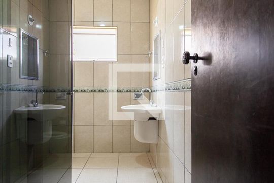 Banheiro da Suíte 1 de casa à venda com 3 quartos, 360m² em São João Batista, Belo Horizonte
