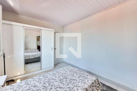 Suíte de apartamento para alugar com 1 quarto, 33m² em Monte Castelo, São José dos Campos