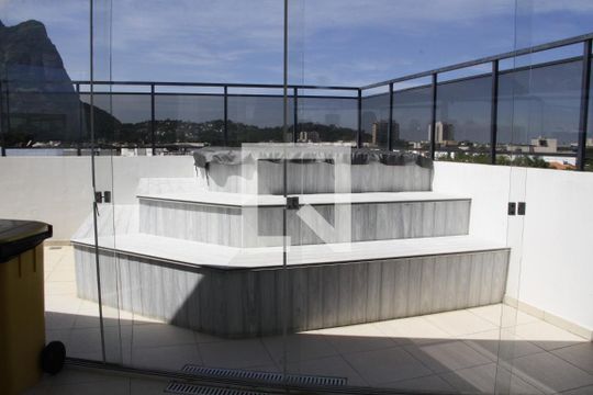 Piscina de apartamento à venda com 6 quartos, 700m² em Barra da Tijuca, Rio de Janeiro