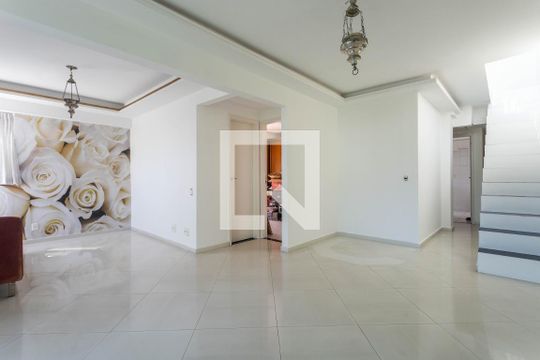Sala de apartamento para alugar com 1 quarto, 173m² em Humaitá, Rio de Janeiro