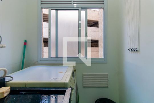 Área de Serviço de apartamento à venda com 2 quartos, 52m² em Sítio da Figueira, São Paulo