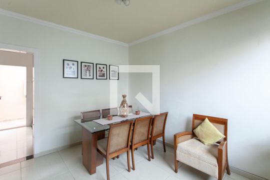 Casa à venda com 2 quartos, 64m² em Jaqueline, Belo Horizonte