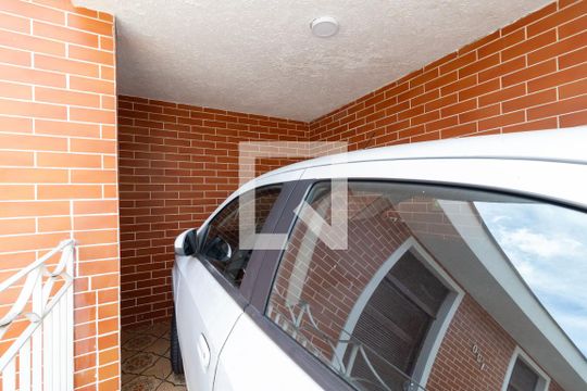Garagem de casa à venda com 3 quartos, 120m² em Água Fria, São Paulo
