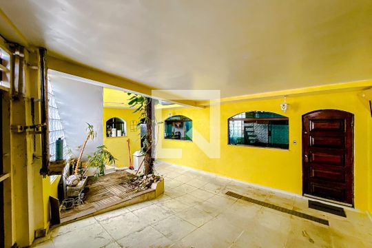 Garagem de casa à venda com 3 quartos, 192m² em Vila Oratório, São Paulo