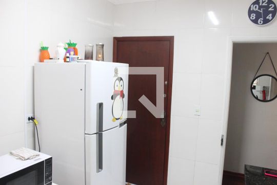 Cozinha de apartamento para alugar com 2 quartos, 116m² em Centro, São Vicente
