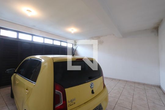 Garagem de casa à venda com 3 quartos, 480m² em Vila Alpina, São Paulo