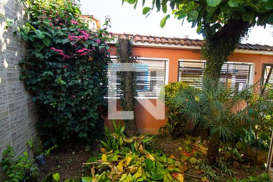 Vista do Quarto 1 de casa à venda com 5 quartos, 500m² em Vila Nivi, São Paulo