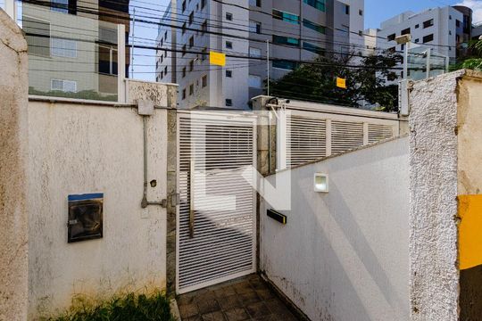 Área comum de apartamento para alugar com 2 quartos, 55m² em Buritis, Belo Horizonte