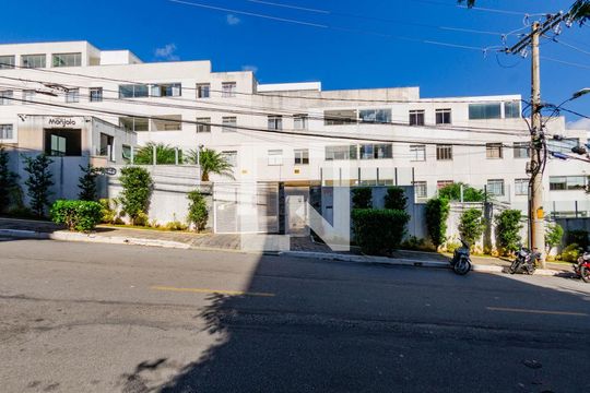 Fachada de apartamento para alugar com 2 quartos, 55m² em Buritis, Belo Horizonte
