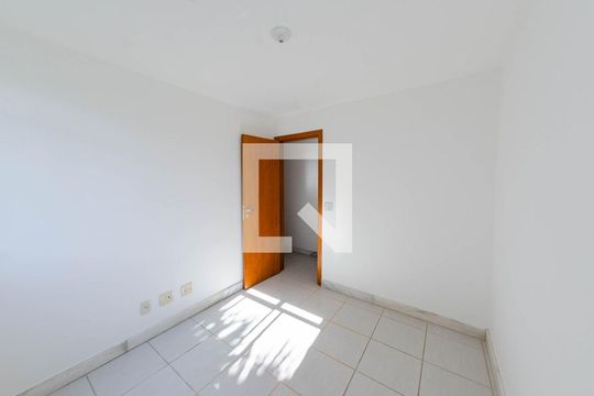 Quarto 2 de apartamento para alugar com 2 quartos, 55m² em Buritis, Belo Horizonte