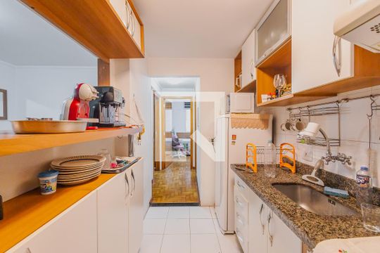 Cozinha e Área de Serviço de apartamento para alugar com 2 quartos, 60m² em Jardim Paulista, São Paulo