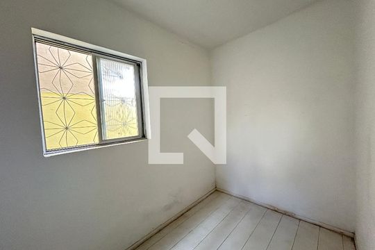 Quarto 2 de casa para alugar com 3 quartos, 94m² em Vila Valqueire, Rio de Janeiro