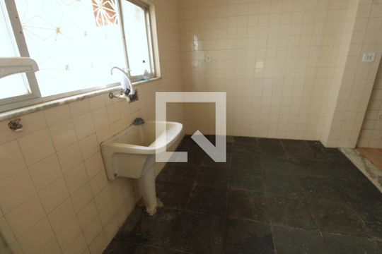 Área de Serviço de casa para alugar com 3 quartos, 94m² em Vila Valqueire, Rio de Janeiro