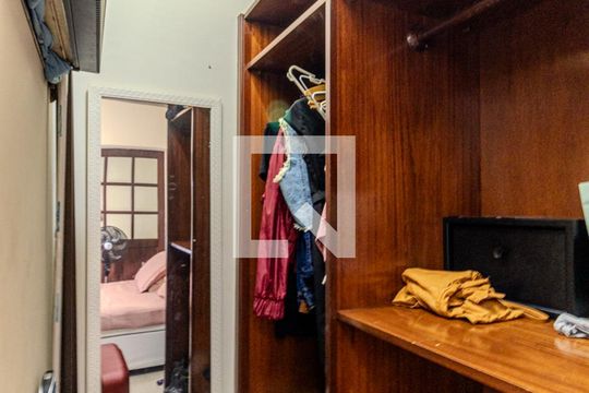 Closet de kitnet/studio para alugar com 1 quarto, 32m² em Campos Elíseos, São Paulo