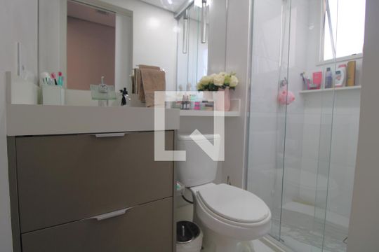 Banheiro de apartamento à venda com 2 quartos, 41m² em Cidade Ademar, São Paulo