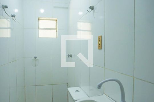 Banheiro de casa para alugar com 1 quarto, 45m² em Jardim Oriental, São Paulo