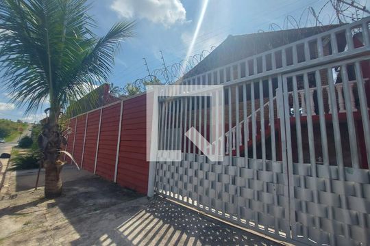 Fachada de casa à venda com 4 quartos, 372m² em Arvoredo Ii, Contagem