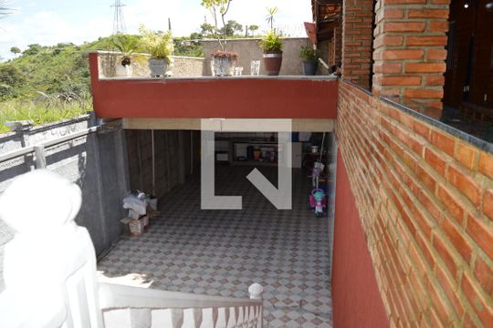 Garagem de casa à venda com 4 quartos, 372m² em Arvoredo Ii, Contagem