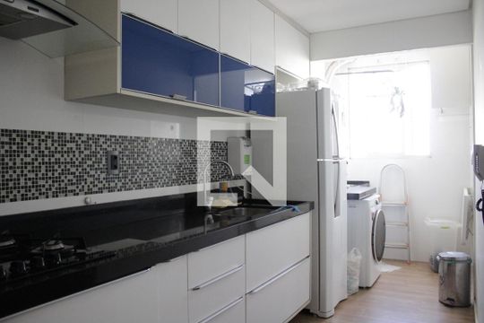 Cozinha de apartamento para alugar com 2 quartos, 49m² em Mooca, São Paulo