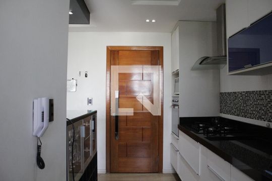 Cozinha de apartamento para alugar com 2 quartos, 49m² em Mooca, São Paulo