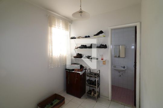 Quarto de Serviço de casa à venda com 4 quartos, 190m² em Jardim Guanabara, Rio de Janeiro
