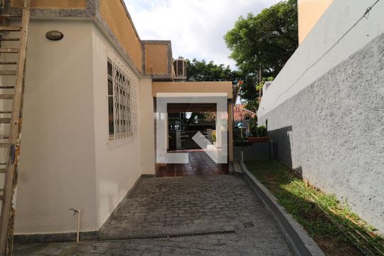 Garagem de casa à venda com 4 quartos, 190m² em Jardim Guanabara, Rio de Janeiro