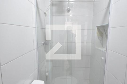 Banheiro de casa para alugar com 2 quartos, 107m² em Vila Paulistana, São Paulo