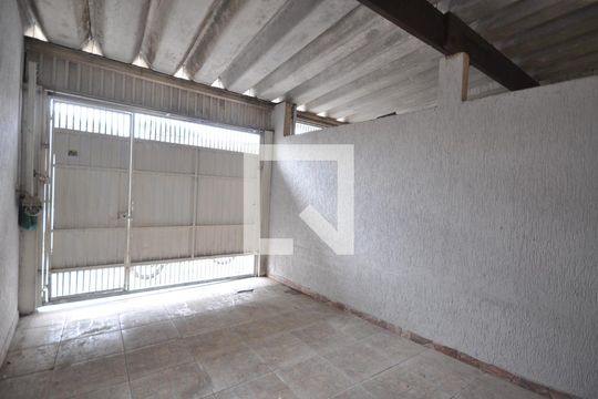 Garagem de casa para alugar com 2 quartos, 107m² em Vila Paulistana, São Paulo