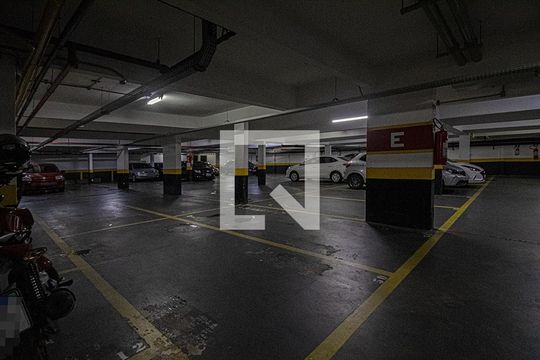 vaga na garagem_1 de apartamento à venda com 3 quartos, 73m² em Vila Moinho Velho, São Paulo
