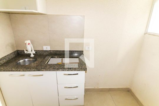 Cozinha de kitnet/studio para alugar com 1 quarto, 19m² em Mooca, São Paulo