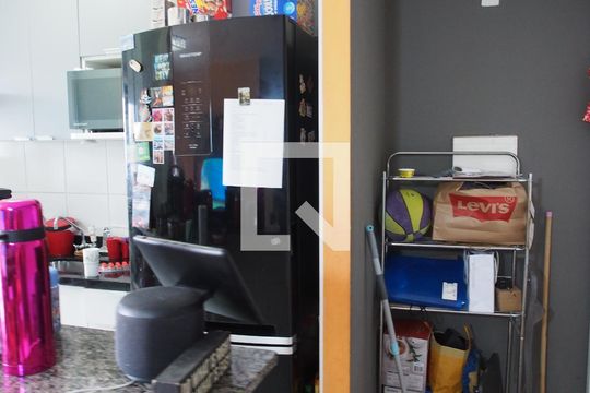 Hall de entrada de apartamento à venda com 2 quartos, 70m² em Vila das Hortências, Jundiaí