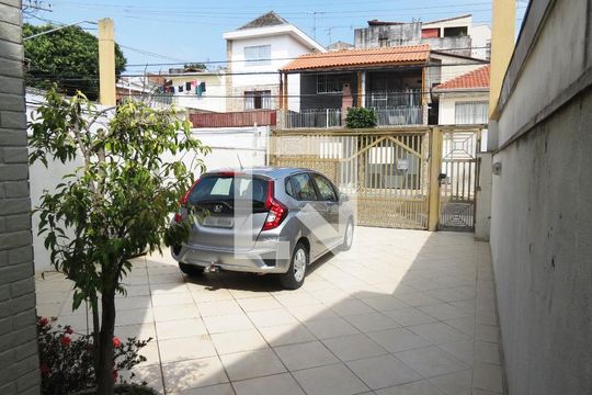Garagem de casa à venda com 3 quartos, 108m² em Vila Pereira Barreto, São Paulo