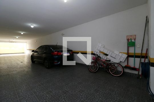 Garagem de apartamento à venda com 3 quartos, 83m² em Campestre, Santo André