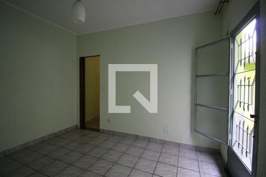 Sala de casa à venda com 2 quartos, 126m² em Chácara Mafalda, São Paulo