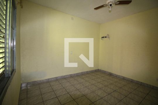 Quarto 2 de casa à venda com 2 quartos, 126m² em Chácara Mafalda, São Paulo