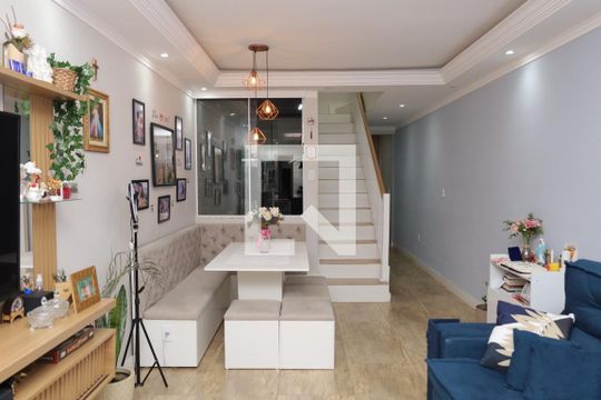 Sala de casa à venda com 3 quartos, 150m² em Itaquera, São Paulo