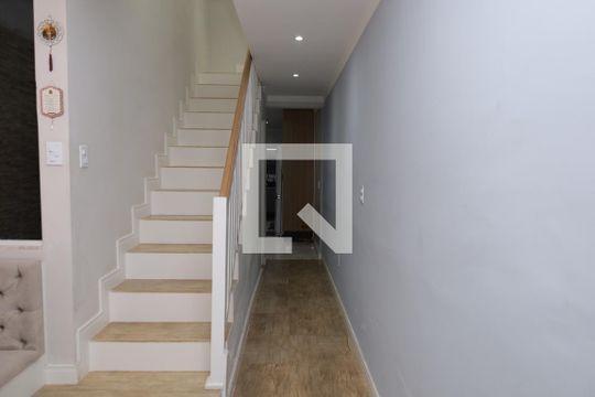 corredor de casa à venda com 3 quartos, 150m² em Itaquera, São Paulo