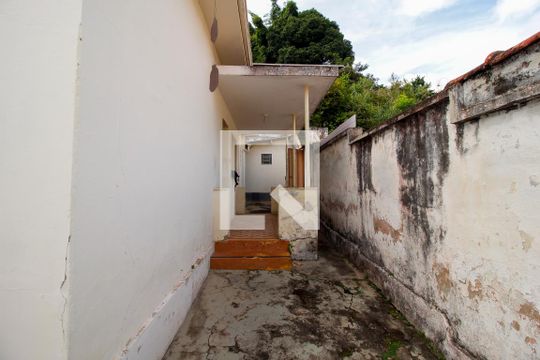 Detalhe da área de serviço de casa à venda com 2 quartos, 1480m² em Sagrada Família, Belo Horizonte