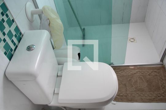 Banheiro de apartamento à venda com 2 quartos, 59m² em Jardim Paraventi, Guarulhos