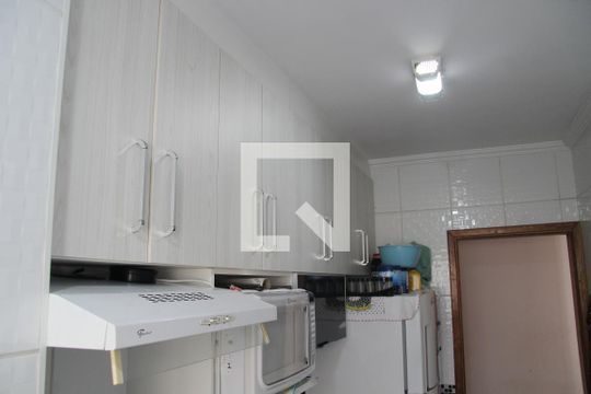 Cozinha de apartamento à venda com 2 quartos, 59m² em Jardim Paraventi, Guarulhos