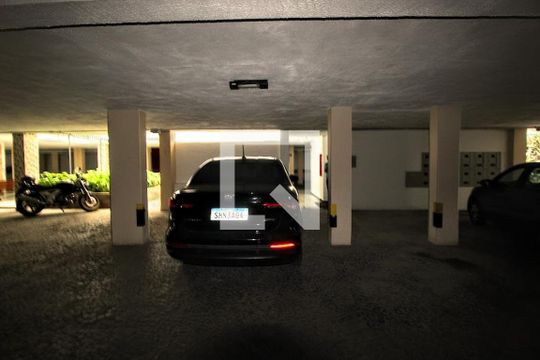 Vagas de garagem de apartamento à venda com 3 quartos, 115m² em Colégio Batista, Belo Horizonte