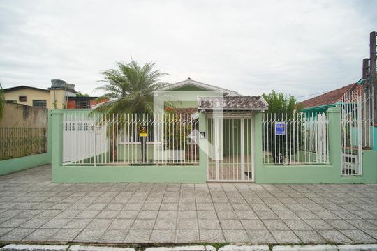 Fachada de casa à venda com 3 quartos, 195m² em Hamburgo Velho, Novo Hamburgo