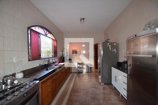 Cozinha de casa à venda com 3 quartos, 500m² em Inhaúma, Rio de Janeiro