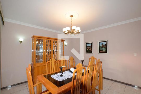 Sala de Jantar de casa à venda com 3 quartos, 500m² em Inhaúma, Rio de Janeiro
