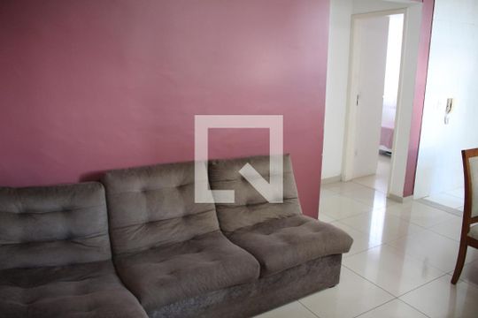 Sala de apartamento para alugar com 2 quartos, 45m² em Fonte Grande, Contagem